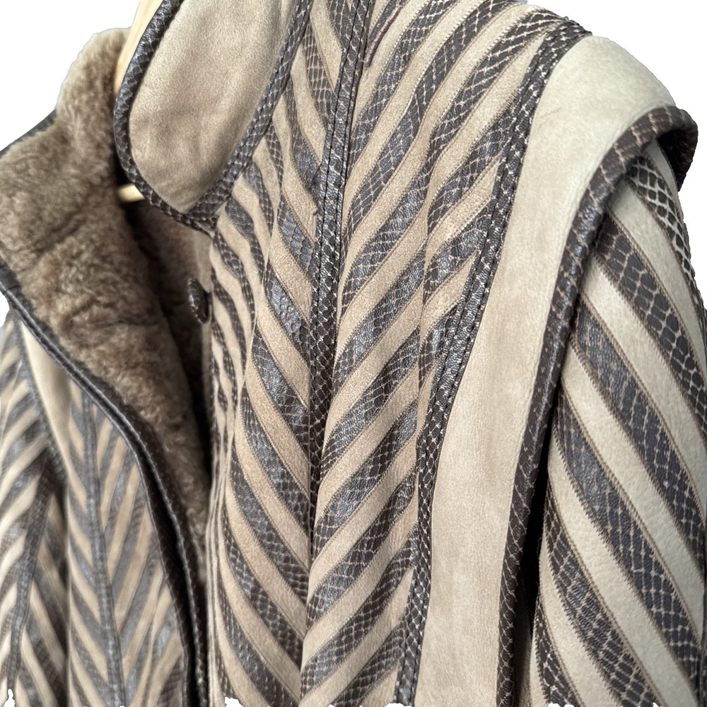Vintage Suede & Embossed Leather Shearling Coat Tan Brown Boho Size 42 (M/L) - Picture 6 of 16